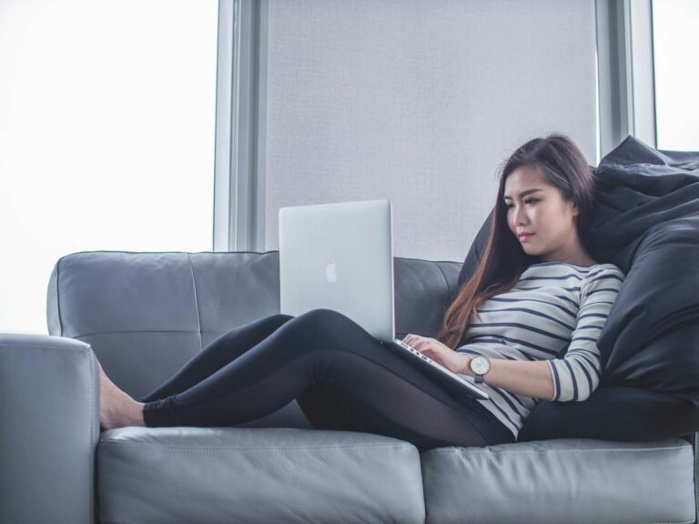 Graduate-Friendly Ways to Earn Money Online